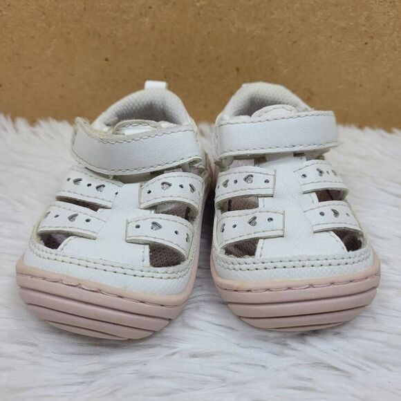 Stride Rite White and Pink Heart Baby Shoes - Picture 2 of 10